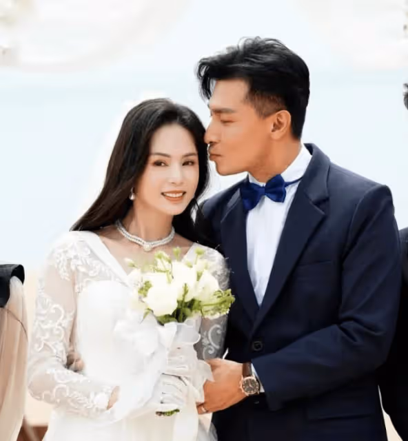 李若彤宣布結婚?新郎被指似劉德華,曾苦戀富商10年陷抑鬱!