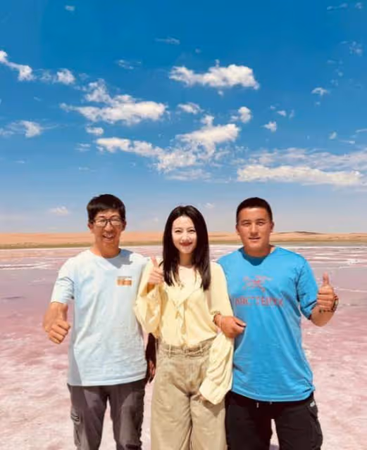 44歲高圓圓逆生長!烏蘭草原嗨翻天,網友驚呼這哪是阿姨