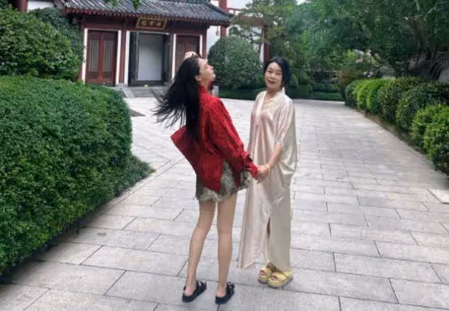 37歲張馨予逆生長法則!穿紅T恤短褲大長腿搶鏡