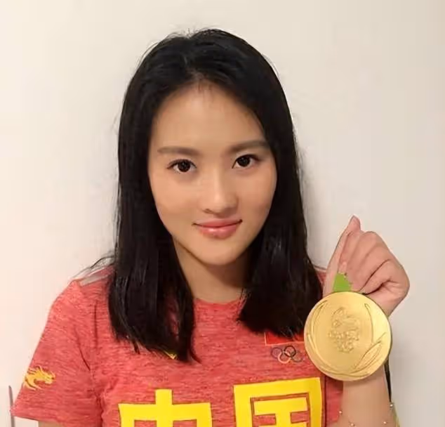 爆料!全紅嬋美女教練陳若琳驚人情史曝光!拒絕豪門霍啟山?