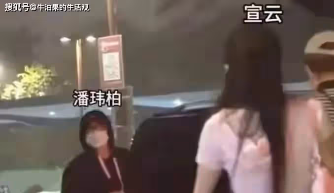 潘瑋柏4歲女兒首曝光，一家三口游迪士尼，曾被王思聰內涵到破防