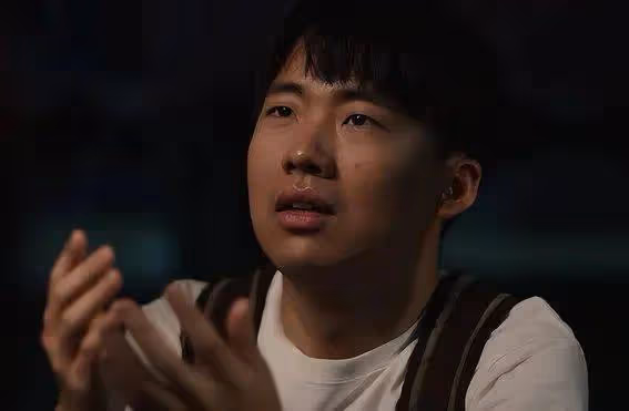 郭麒麟唱歌翻車變萌寵？央視鬼畜播放笑翻網友！