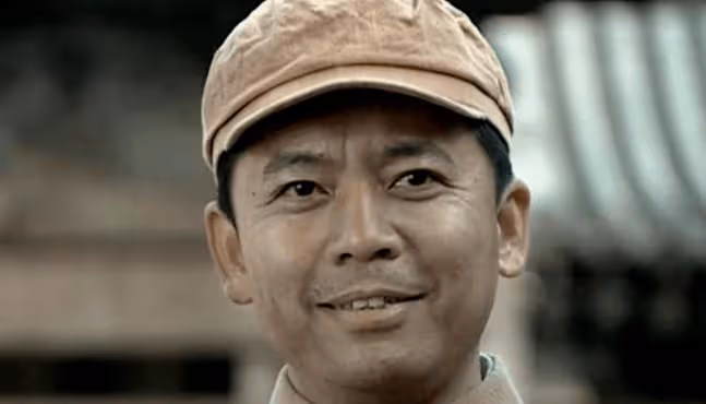 國家一級演員,為啥結婚多年無緋聞?看到他妻子就明白了,難怪當初拒絕鞏俐