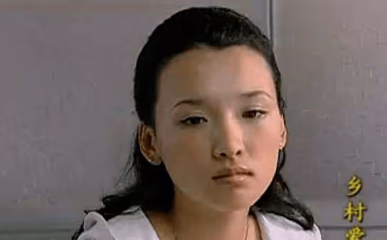 10年前,她登上趙本山的私人飛機,21歲被他捧紅,後嫁浙江富商,如今怎樣了?