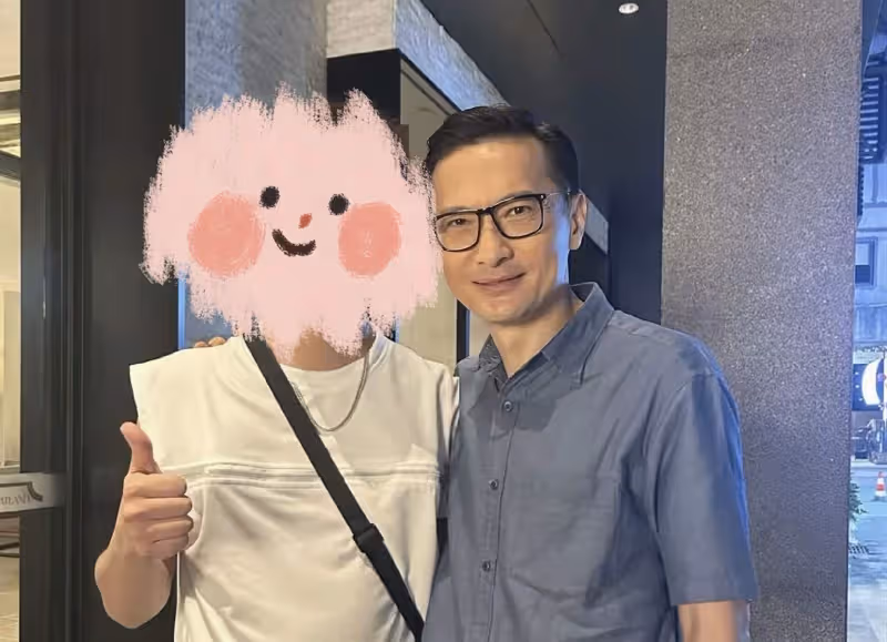 知名港星陳錦鴻一甩病容,顏值回春變帥大叔,自閉症兒子成績出眾