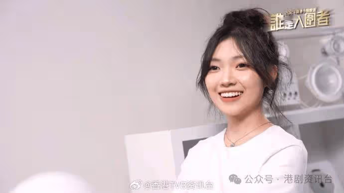 香港小姐2024丨1號陳紫佟媽媽曾選港姐