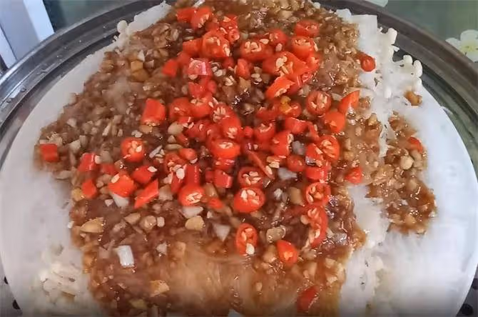 金針菇和粉絲放在一起,不用炒不用煮,15分鐘出菜,味道太好了