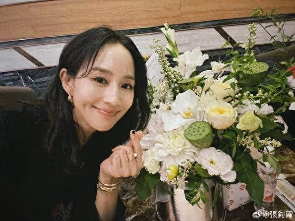 張鈞寧直播脫口「已經下過海」嚇壞眾人! 真相笑爆網:故意的吧