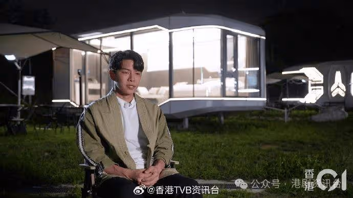入行16年竟被稱做新人!女神收割機與港姐季軍街頭拍戲無乜人識