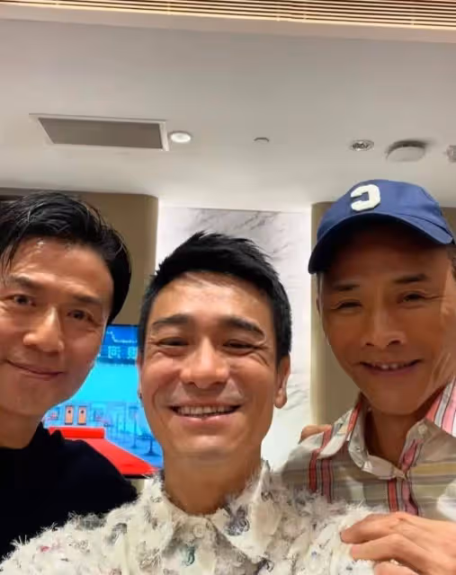 突然變樣!TVB前知名男星近照消瘦更現白髮,多次轉行事業發展大起大落