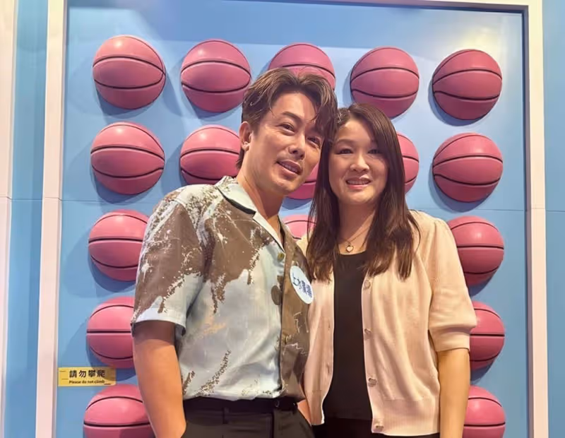 香港男星出軌遭女友發現,拍多段親密視頻,經常吃壯陽藥補身體