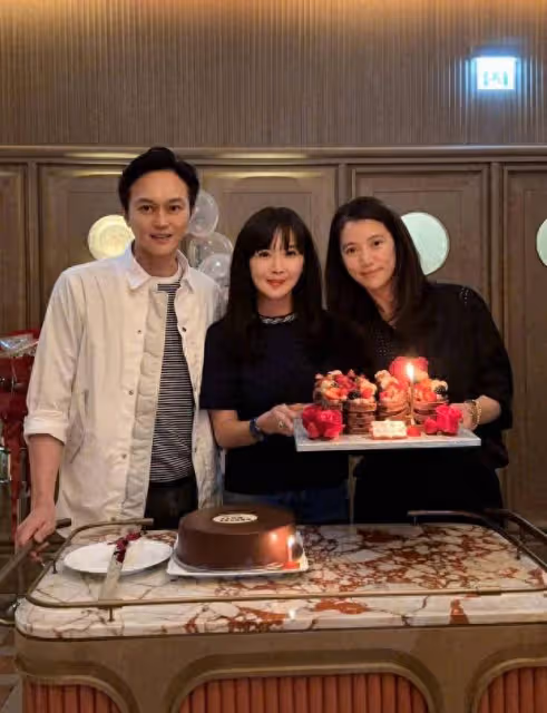 袁詠儀53歲生日，張智霖甜蜜相伴，邱淑貞罕見露面驚艷眾人