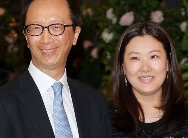 永別了梁錦松!伏明霞22年婚姻正式告吹?71歲丈夫淡然回應