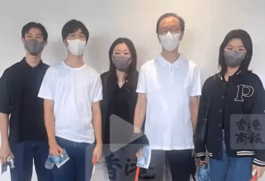 永別了梁錦松!伏明霞22年婚姻正式告吹?71歲丈夫淡然回應