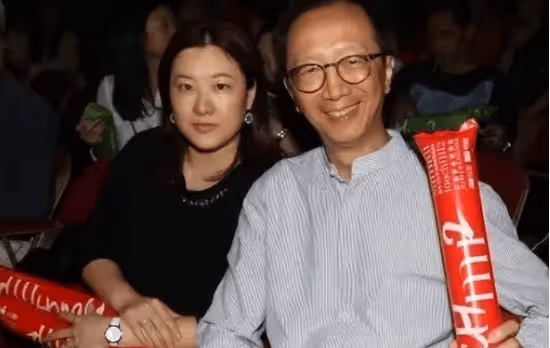 永別了梁錦松！伏明霞22年婚姻正式告吹？71歲丈夫淡然回應