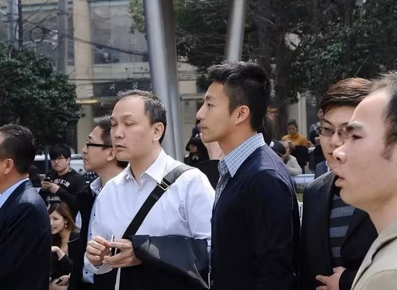 汪小菲中秋節送禮,其背後律師團隊浮出水面,怪不得汪家這麼自信