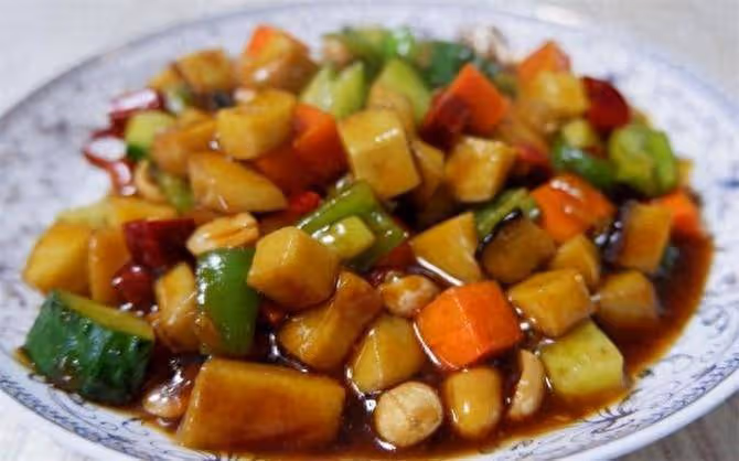 家常宮保杏鮑菇,香嫩酸甜,比肉還香的杏鮑菇做法,太過癮了