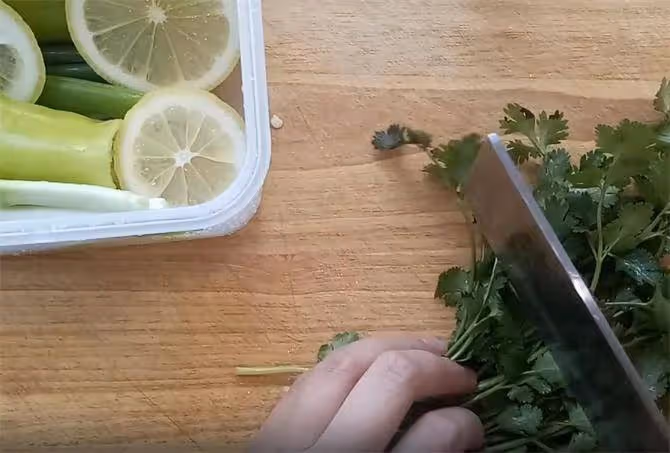 教你調製正宗的撈汁什錦,詳細告訴你用料和比例,看一遍就能學會