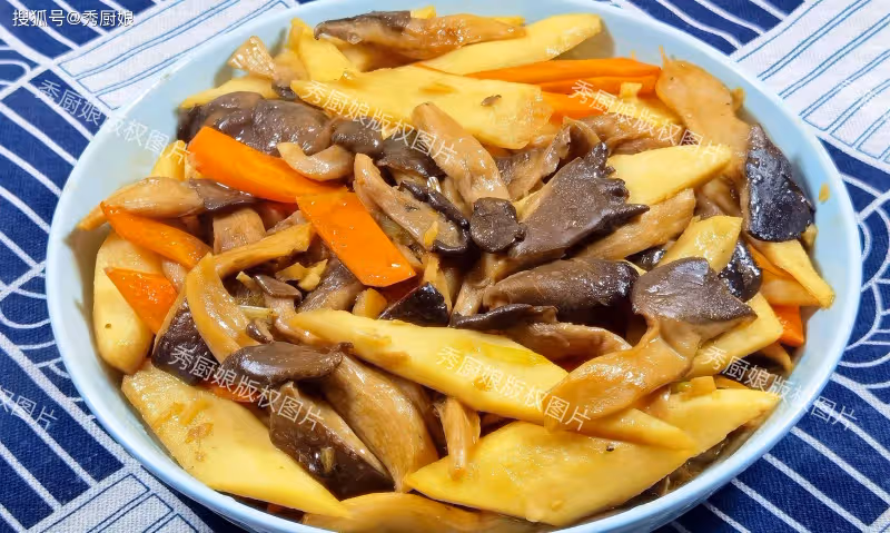 「人老腿先衰」,中老年人常吃這3樣「健腿菜」,腿腳有勁精神足