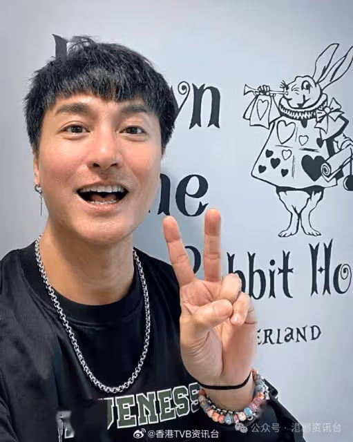 「黎明細佬」周文淇激罕現身!年過半百擁古銅色爆肌Body
