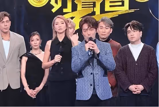 炸裂！TVB男星被同居7年女友爆料腳踏3船，與小四親密裸聊，本人迅速反擊