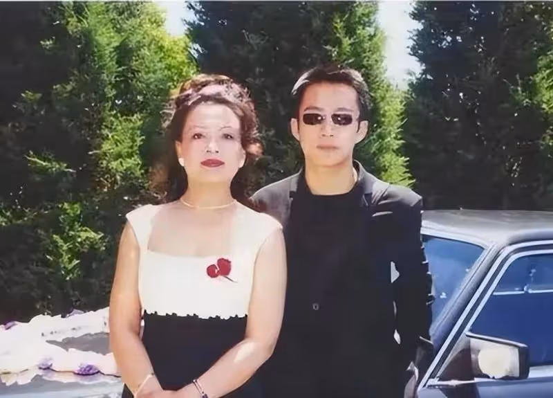 可悲!大S索賠是假,具俊曄「作死」是真,憑一己之力讓大S成為笑話