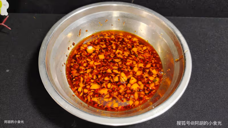 入秋後怕秋燥,遇到這「白色食物」敞開吃!煮一煮拌一拌,脆爽鮮嫩,爽口不膩