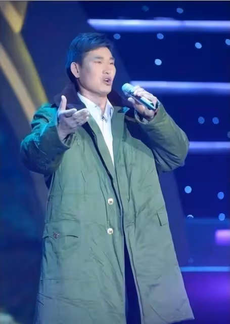 大衣哥北京「豪宅」突然曝光,但網友感嘆:堅持做你自己!