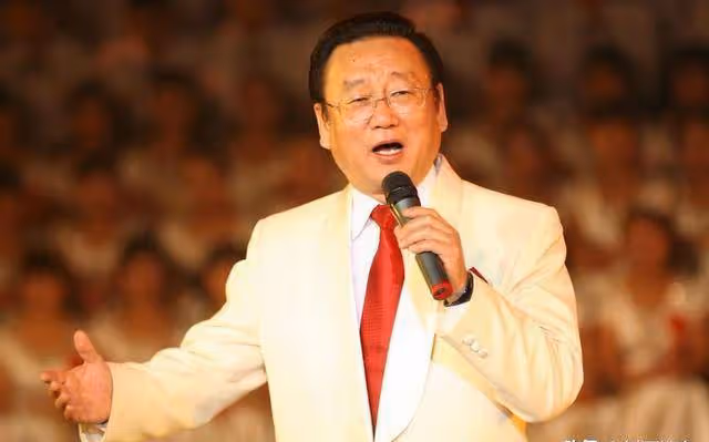 大衣哥北京「豪宅」突然曝光,但網友感嘆:堅持做你自己!
