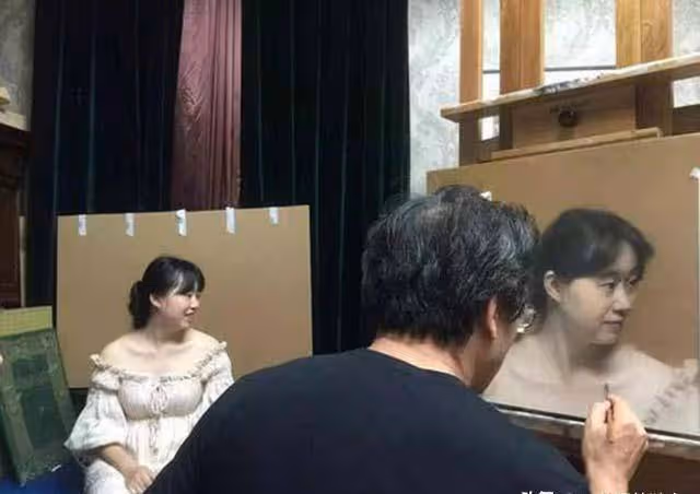 他畫發動機,橫的賣198萬豎的1897萬,放大專家稱這後根本不是畫