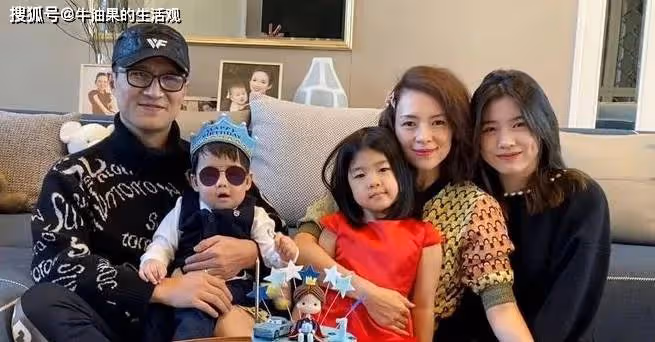 汪峰婚內出軌後首現身,穿白色運動裝狀態好,與森林北感情引猜測