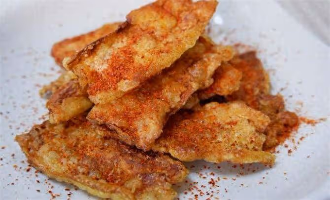 這樣的杏鮑菇吃一次就上癮,香辣酥脆,多做一些當零食非常不錯