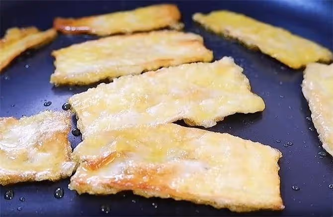 這樣的杏鮑菇吃一次就上癮,香辣酥脆,多做一些當零食非常不錯
