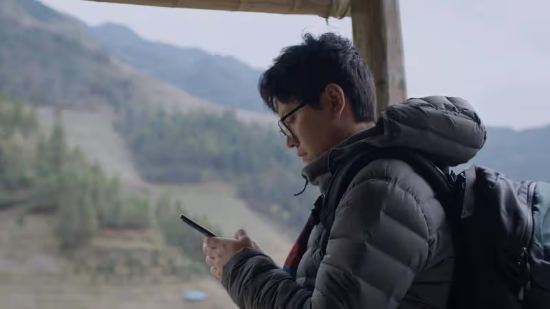 《凡人歌》:看到沈磊不回電話,才理解謝美藍的婚姻有多絕望