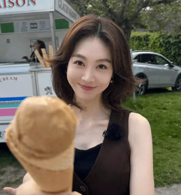 曝姜妍已結婚4年！丈夫真容曝光，北京某銀行行長，媒人是宋丹丹