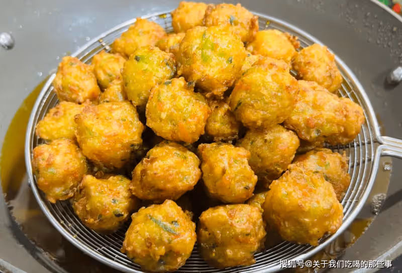 炸蘿蔔丸子,別只會加雞蛋和麵粉!記得多加3樣,丸子酥脆不硬