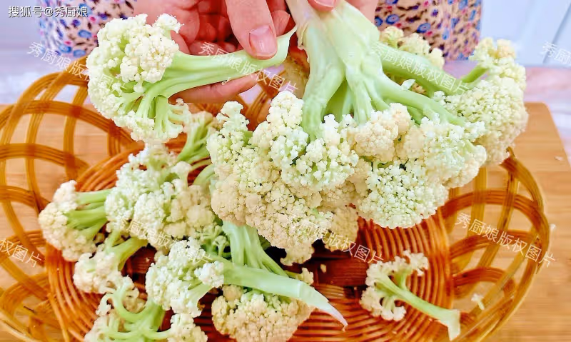 買花菜,分清「緊花」和「散花」,菜農:區別不小,弄懂再買不虧