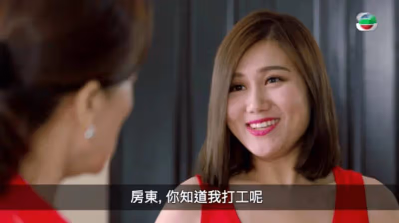 離婚後尺度更大!前TVB女星叉開腿海邊騎馬!前夫早前參加內地戀綜!