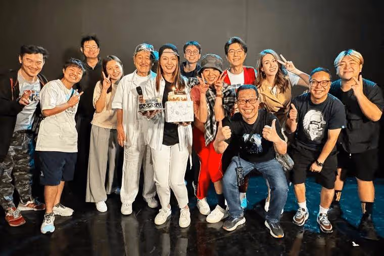 《愛回家》「停廠」!TVB女星生日仍獲劇組慶祝!大曬合照現場熱鬧!