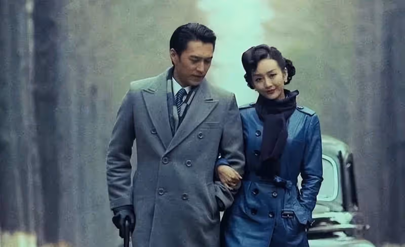 再看《偽裝者》才知:明樓為了和汪曼春舊情復燃,下了多大一盤棋
