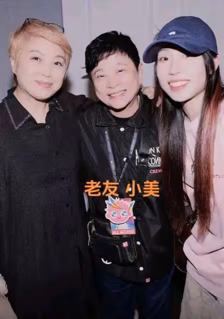 TVB前小生老婆被質疑碰瓷天王,稱其為「徒弟」,網友稱其不配蹭流量