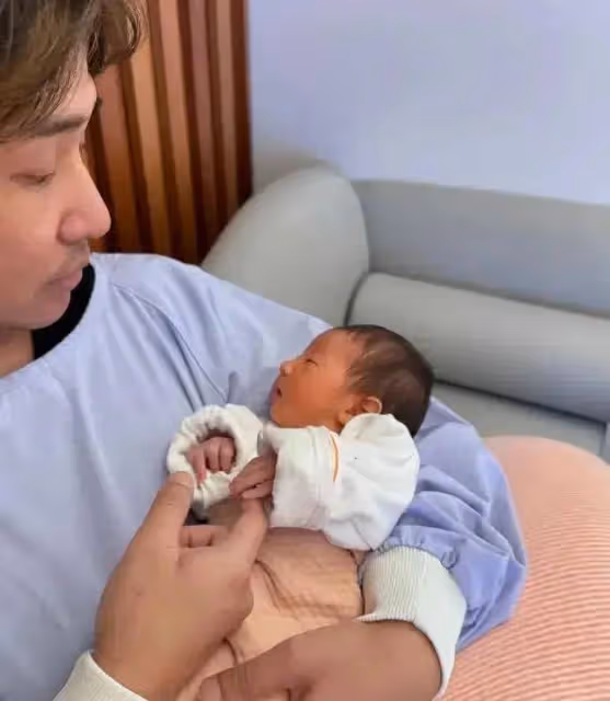 歐弟官宣三胎女兒出生,親自全程陪老婆生產
