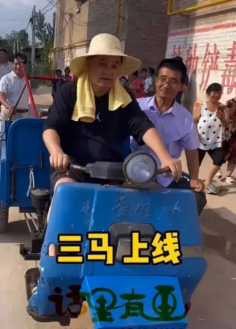 畢福劍定居農村養雞為生?口出狂言後隱退,曾把四字書畫賣天價被嘲撈金無下限