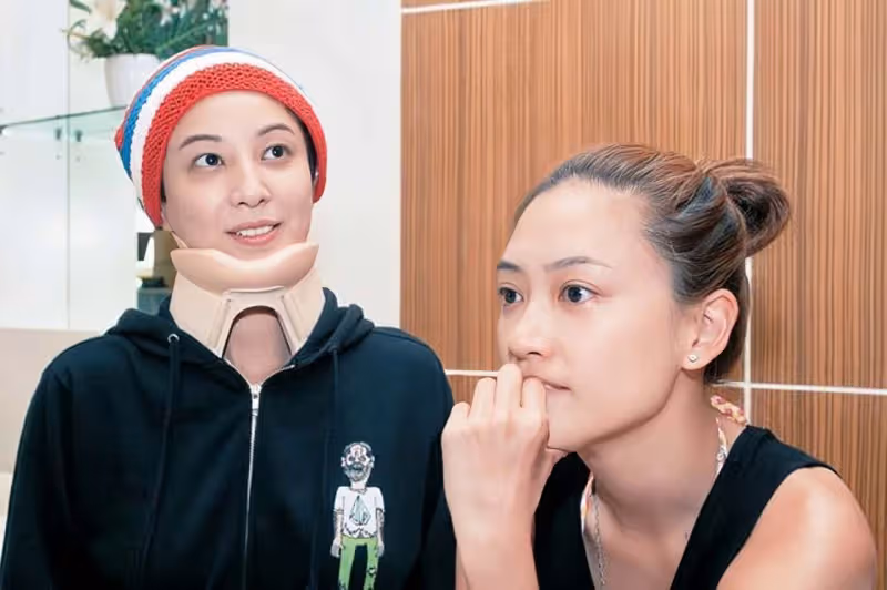 知名港星舉家搬離上海,宣布重回香港生活,努力教女兒認繁體字
