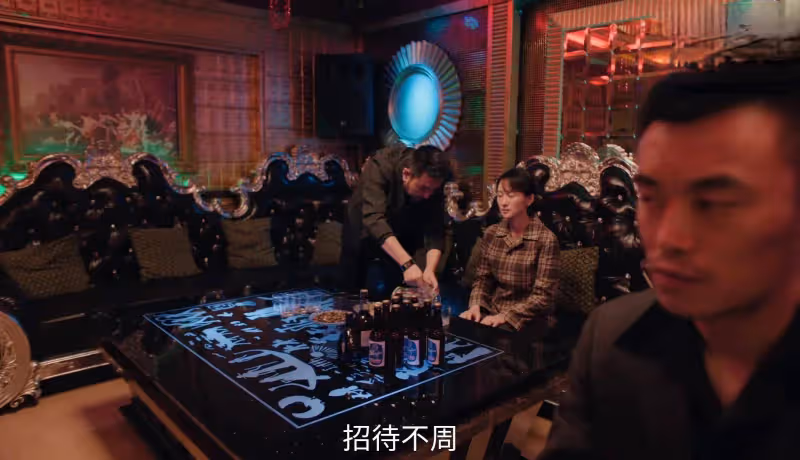 一口氣追了15集《雪迷宮》後,我知道內鬼是誰了