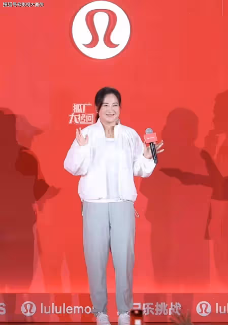 賈玲胖復胖140斤!回歸原狀!網友質疑:感覺她之前就是打針了!