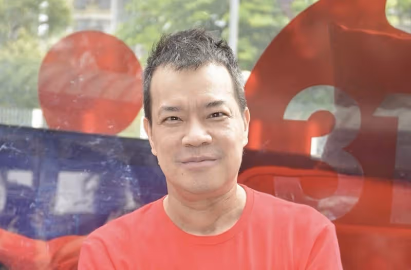 香港知名男星惹自殺疑雲,發恐怖文字嚇壞網友,兩度患癌剃度出家