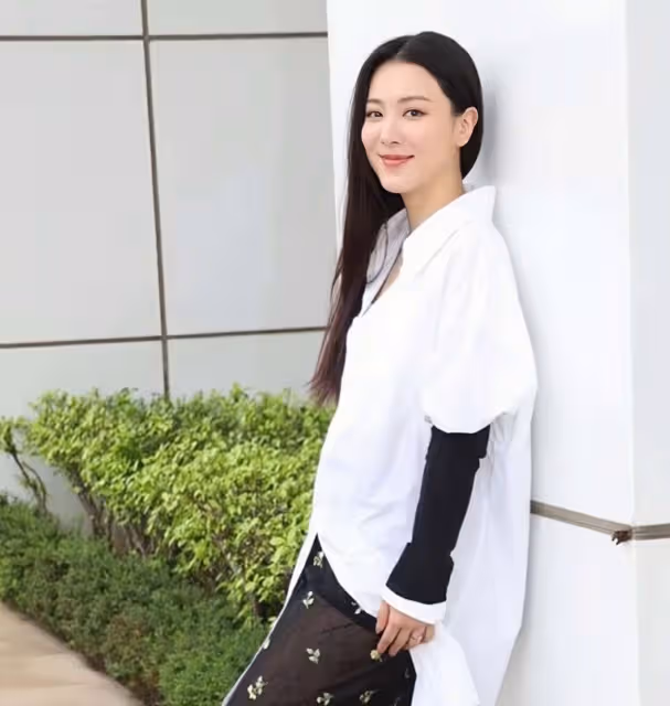 香港知名女星拒絕生小孩,和老公堅持丁克,最喜歡去日本旅遊