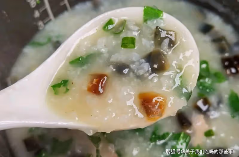 熬瘦肉粥,直接下肉絲不好吃?多做2步,肉絲軟嫩不腥,粥好喝