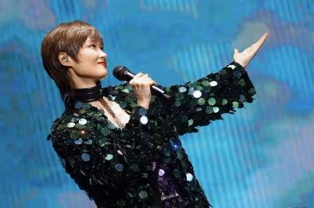 一場央視中秋晚會,演出陣容大換血,娛樂圈離春天不遠了